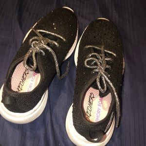 Only worn once clean bottom slightly dirty